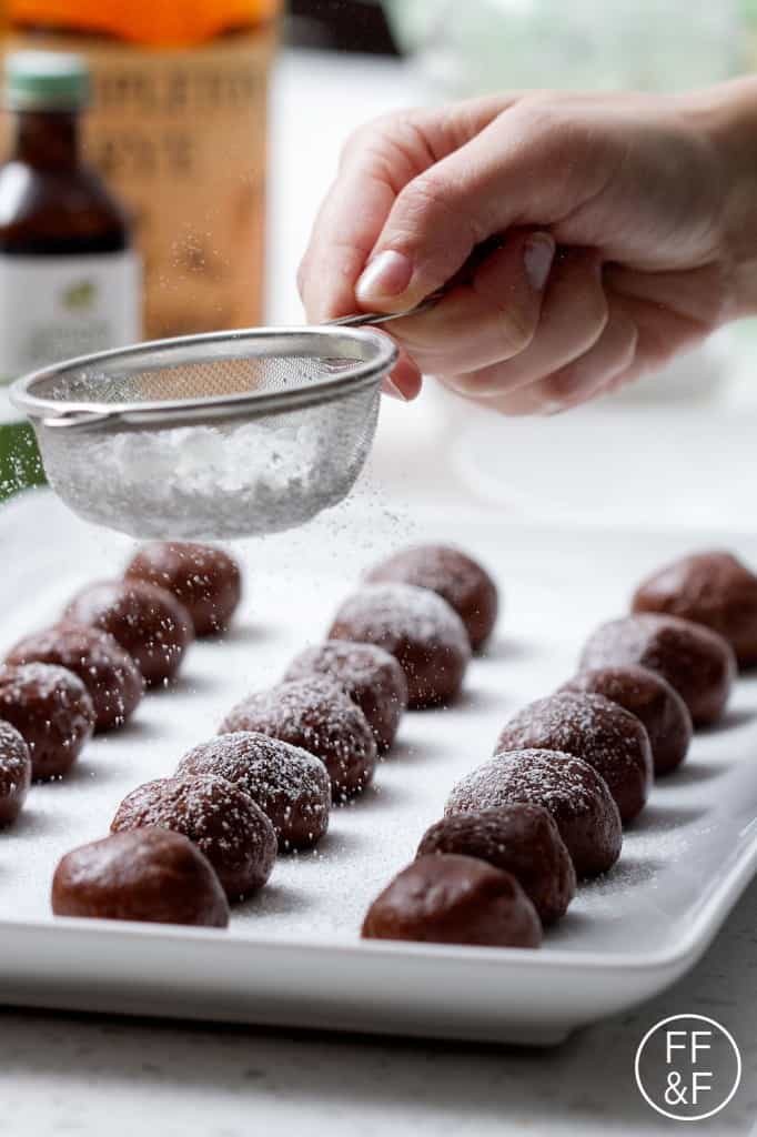 whiskey truffles by foodfashionandfun.com