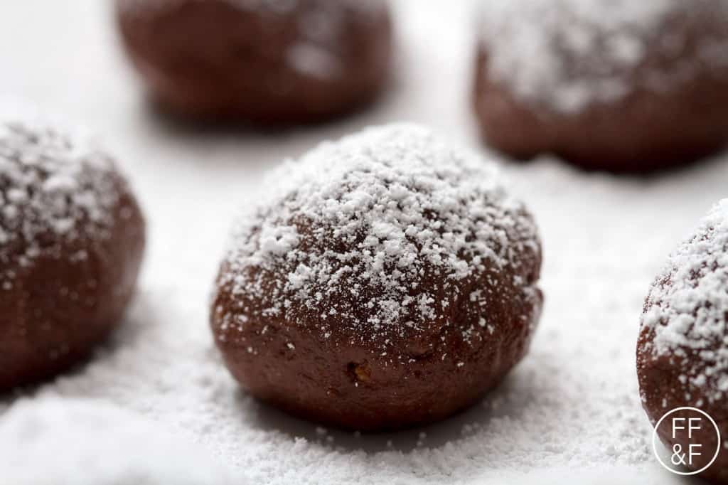 whiskey truffles by foodfashionandfun.com