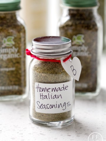 Edible Gift Idea - Make your own custom seasoning blend. Post includes a recipe for Homemade Italian Seasonings