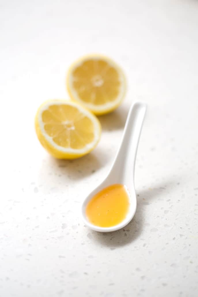 This Honey Lemon Throat Soother will not only soothe sore and scratchy throats but also has some antimicrobial, antiviral and antioxidant properties to help beat your cold or flu. This recipe is allergy friendly (gluten, dairy, shellfish, nut, egg, and soy free) and suits the Autoimmune Protocol (AIP) and Paleo diets.