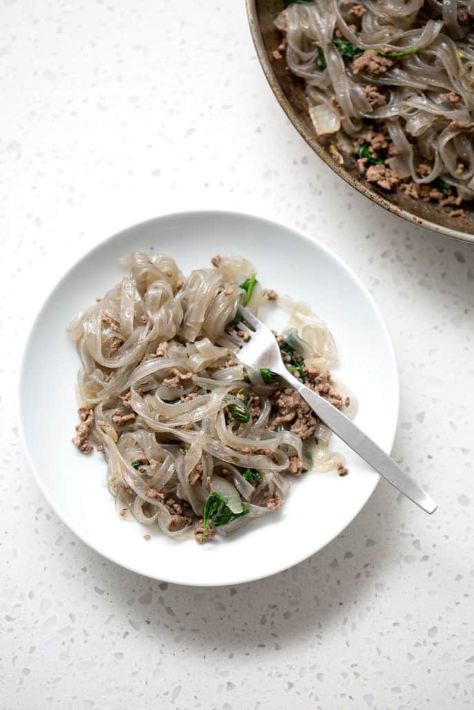 AIP Ground Beef Stroganoff with Spinach recipe is a quick beef stroganoff with ground beef and sweet potato starch noodles. Traditionally stroganoff includes sour cream but I’ve used coconut cream. However, this recipe is delicious cream free! This recipe fits the Autoimmune Protocol (AIP) and Paleo diets.