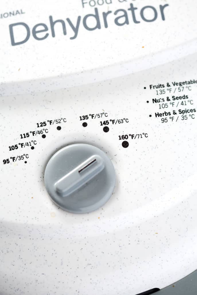 close up of dehydrator temperature controls